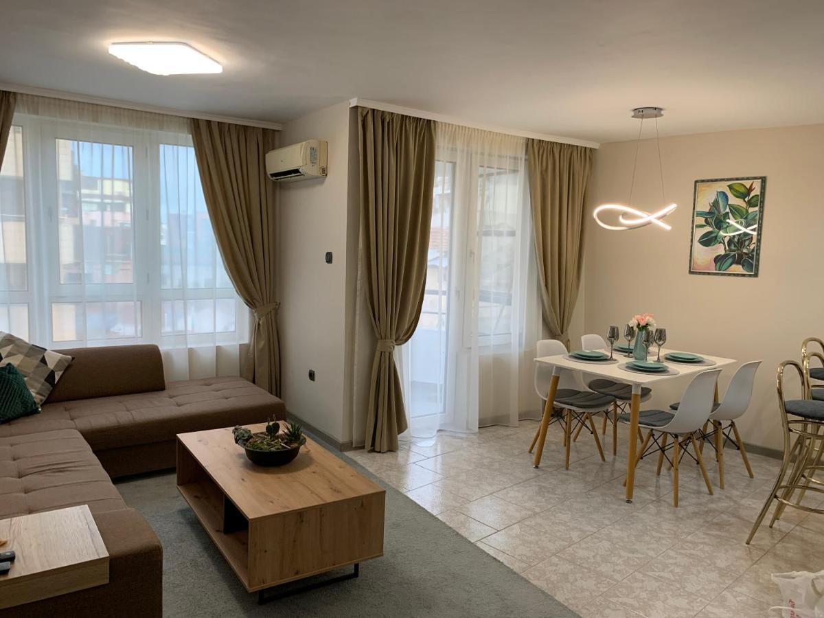 Unbeatable Location: New & Comfy Apartment Varna Exteriér fotografie