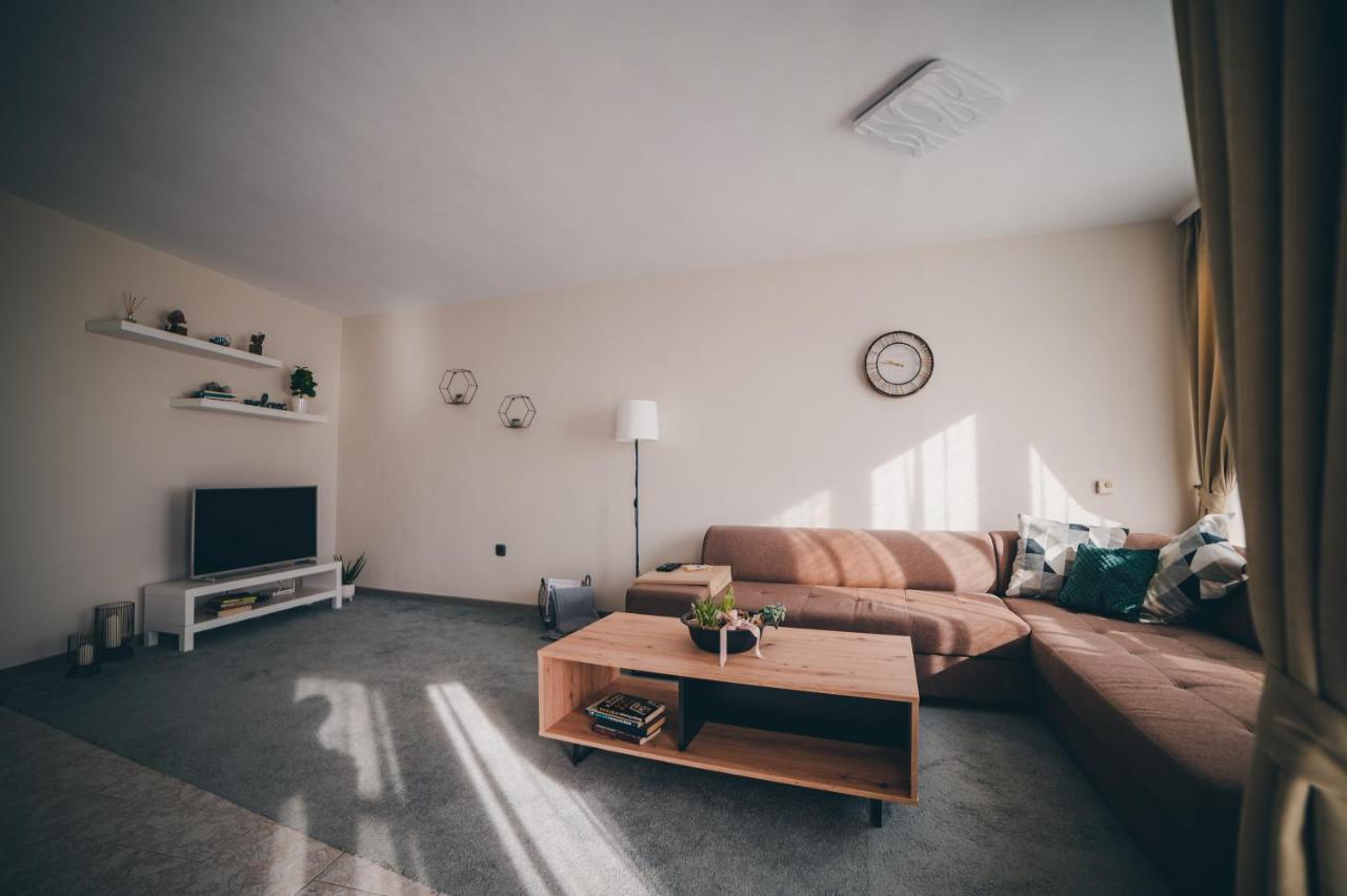 Unbeatable Location: New & Comfy Apartment Varna Exteriér fotografie